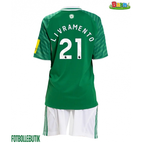 Newcastle United Tino Livramento #21 Bortaställ Barn 2025-26 Kortärmad (+ Korta byxor)